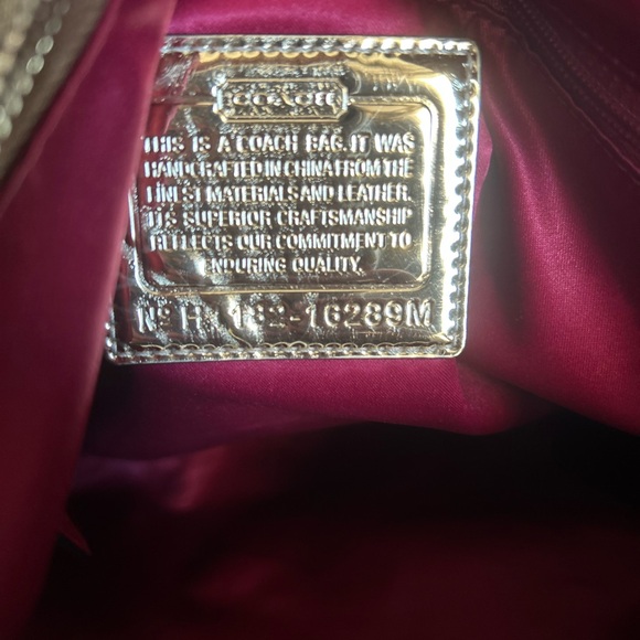 EUC limited edition Valentines heart Coach poppy glam bag - Picture 4 of 9